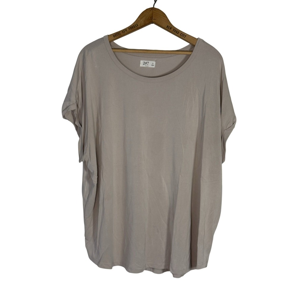 Maurices Women's Short Sleeve Scoop Neck Tee in Light Beige 2XL